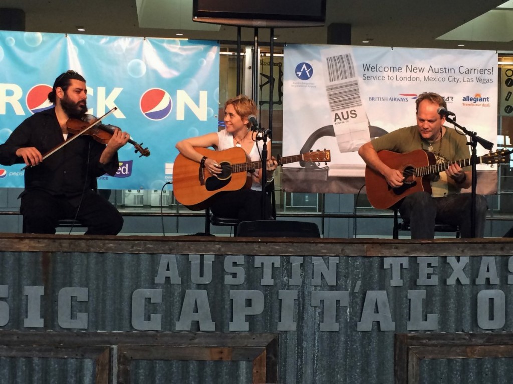 Live concert performance at Austin Bergstrom International Airport. Austin Bergstrom International Airport with Live Music 1024x768 - Top 10 International Airports with Awesome Feng Shui