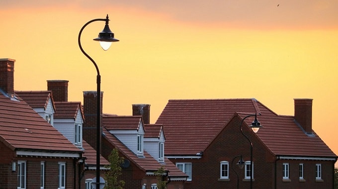 A street light pole that is far away from you will have no Feng Shui impact on you. feng shui electrical pole house min - Avoid These 5 Types of Bad Feng Shui Outside Your Home