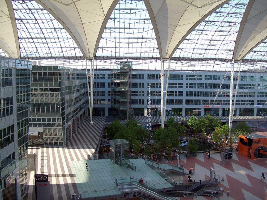 Munich Airport with indoor garden features. Munich Airport with Indoor Garden 1024x768 - Top 10 International Airports with Awesome Feng Shui