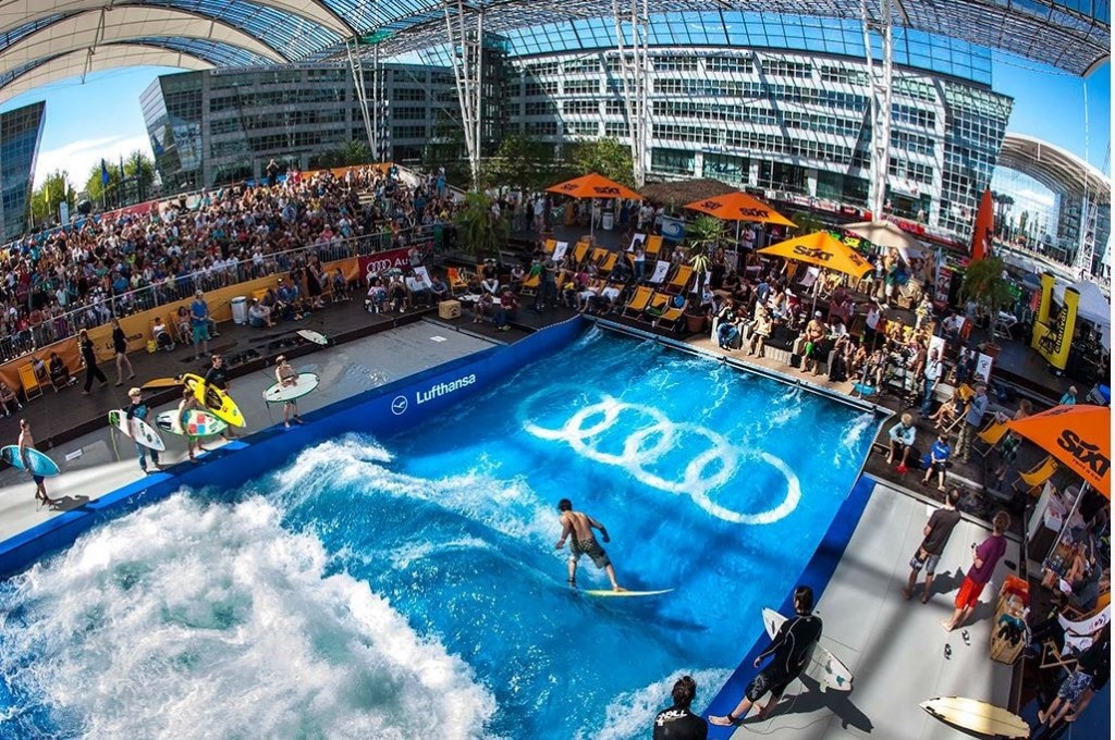 Munich Airport with Surf & Style that gives you a splash of summer. Munich Airport with Surfing Articial Standing Wave min 1024x680 - Top 10 International Airports with Awesome Feng Shui