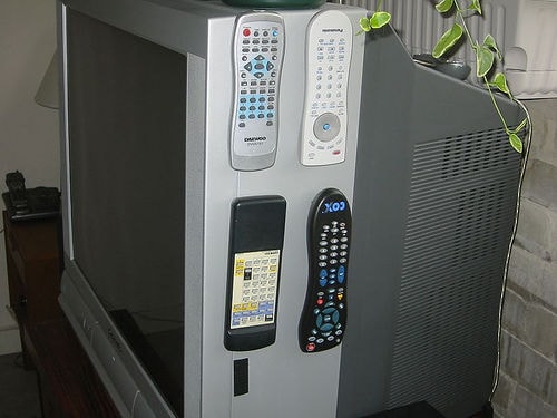 velcro remotes on side of TV - 19 Easy Decluttering Tips to Improve Feng Shui and Your Life velcro remotes on side of TV - 19 Easy Decluttering Tips to Improve Feng Shui and Your Life